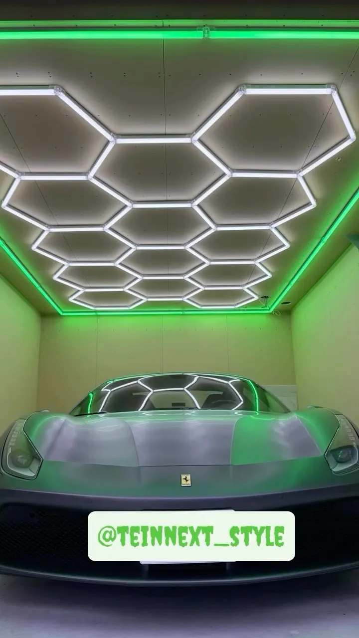 @teinnext_style さんのハニカムライトを取り付...